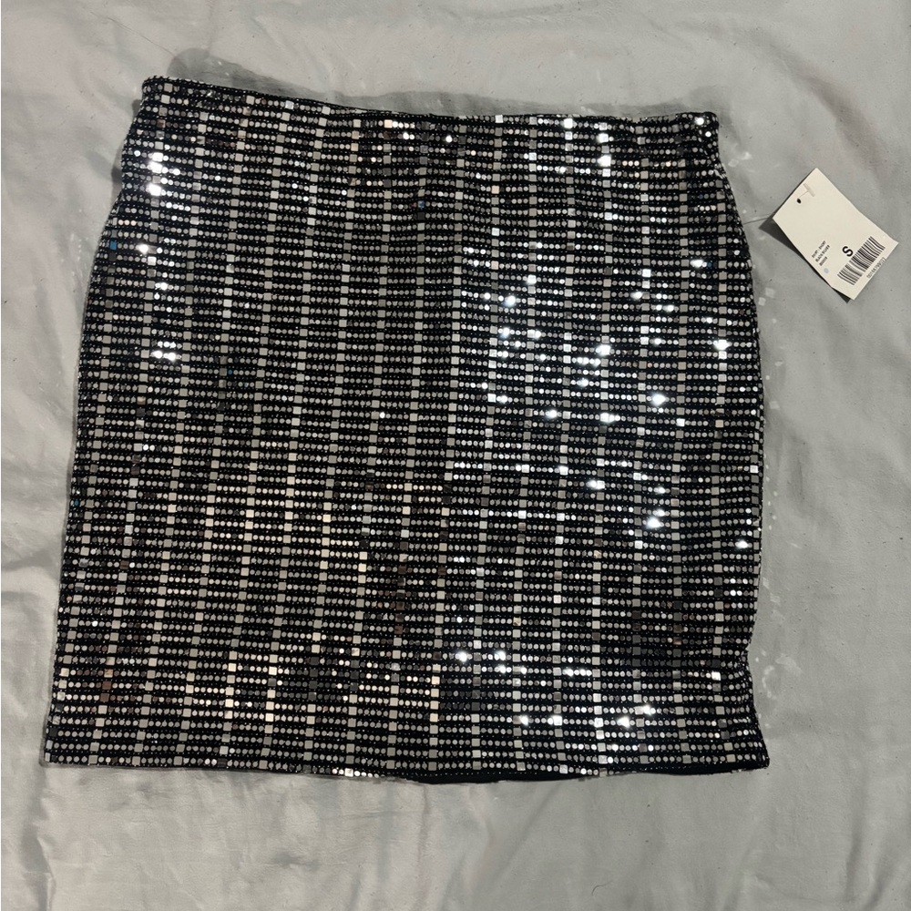 Forever 21 Black & Silver Sequin Mini Skirt
